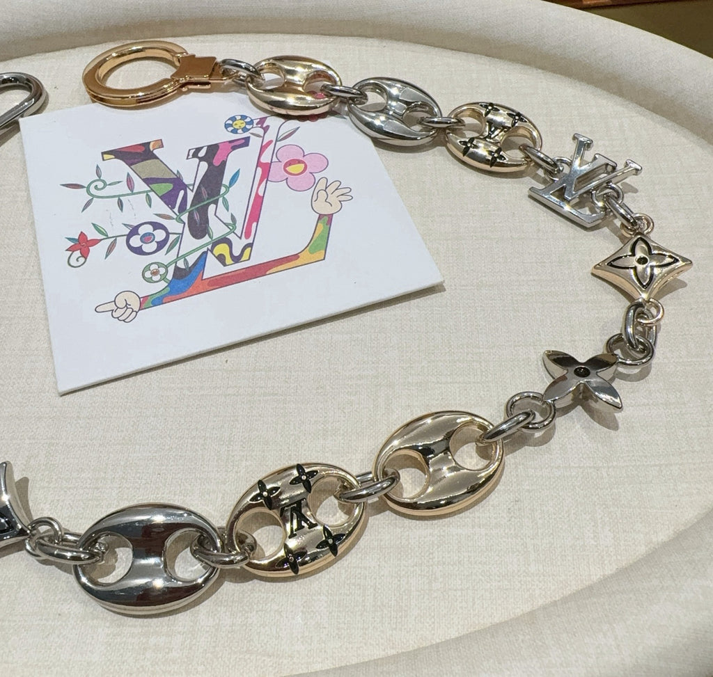 LOUIS VUITTON Metal Bag Charm Keychain
