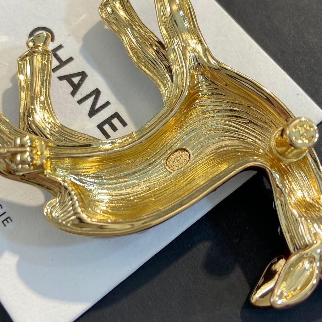 CHANEL Enamel Double-C Vintage Necklace