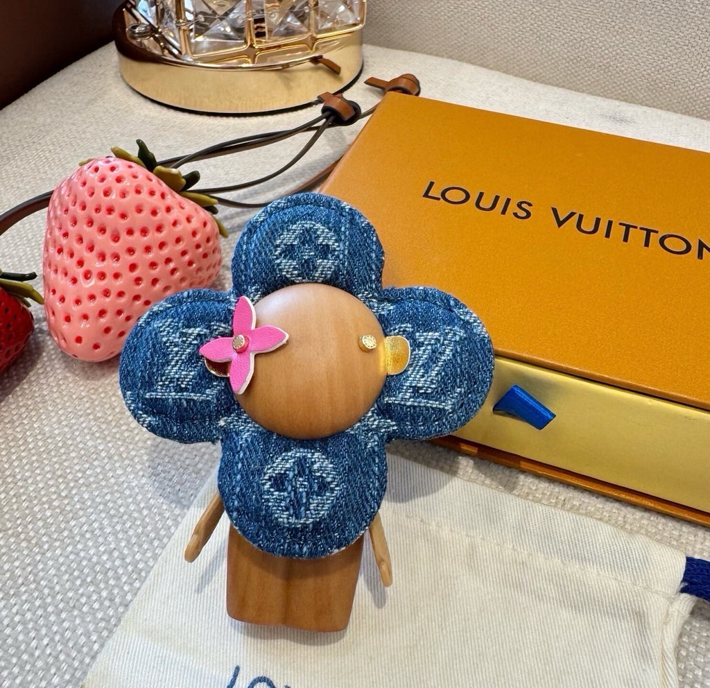 LOUIS VUITTON Bag Charm Keychain
