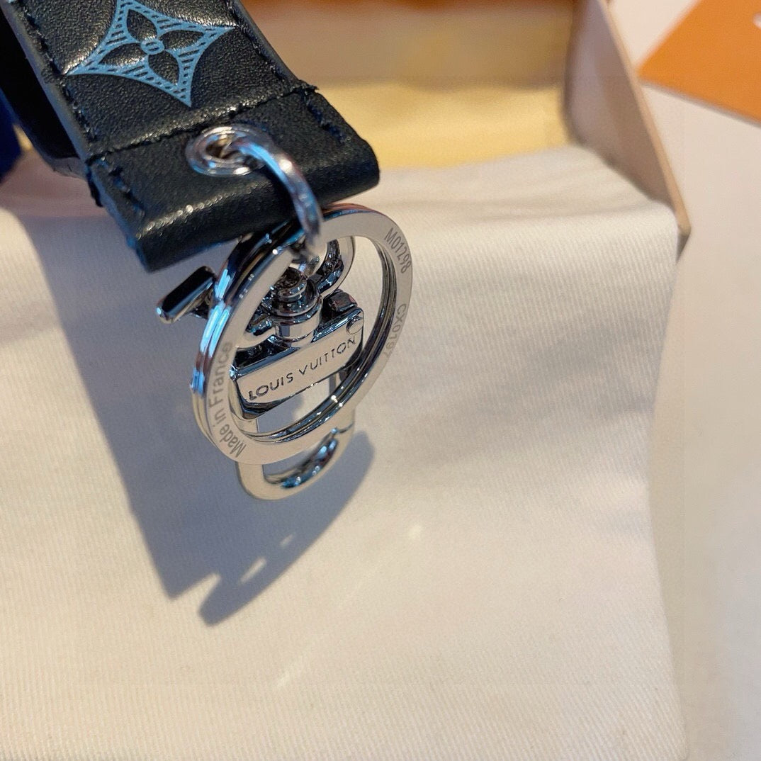 LOUIS VUITTON Canvas Metal Bag Charm Keychain