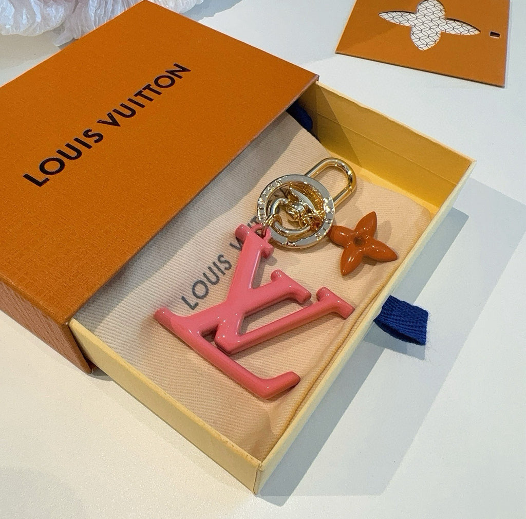 LOUIS VUITTON M02468 Brass Flower Bag Charm Keychain