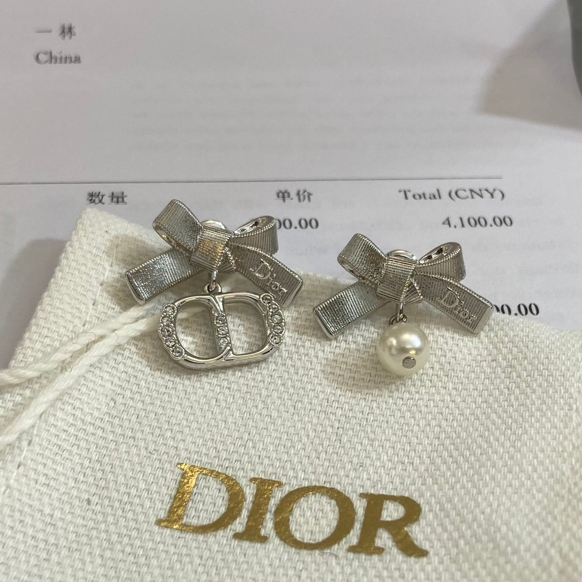 P80 Bow Earrings