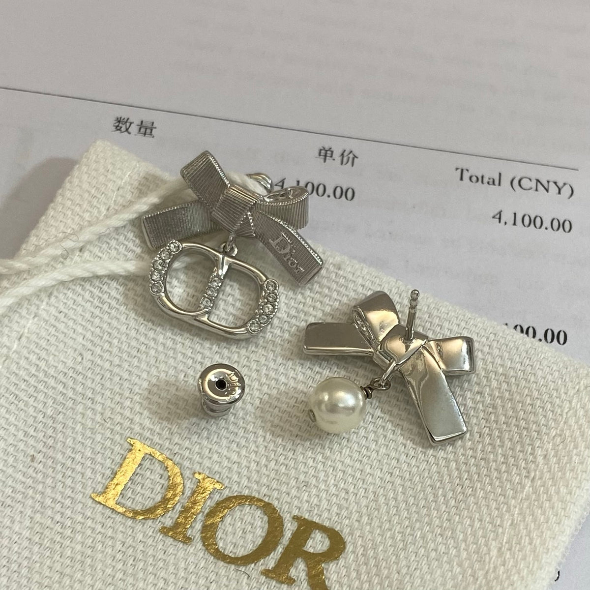 P80 Bow Earrings