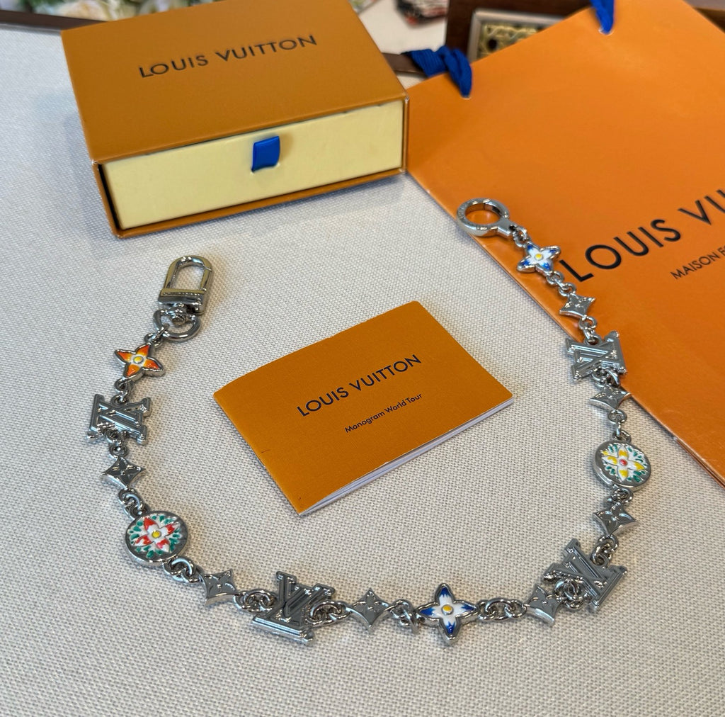 LOUIS VUITTON Metal Bag Charm Keychain