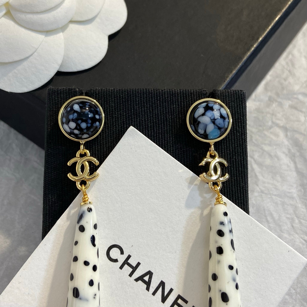 P85 Double-C Vintage Earrings