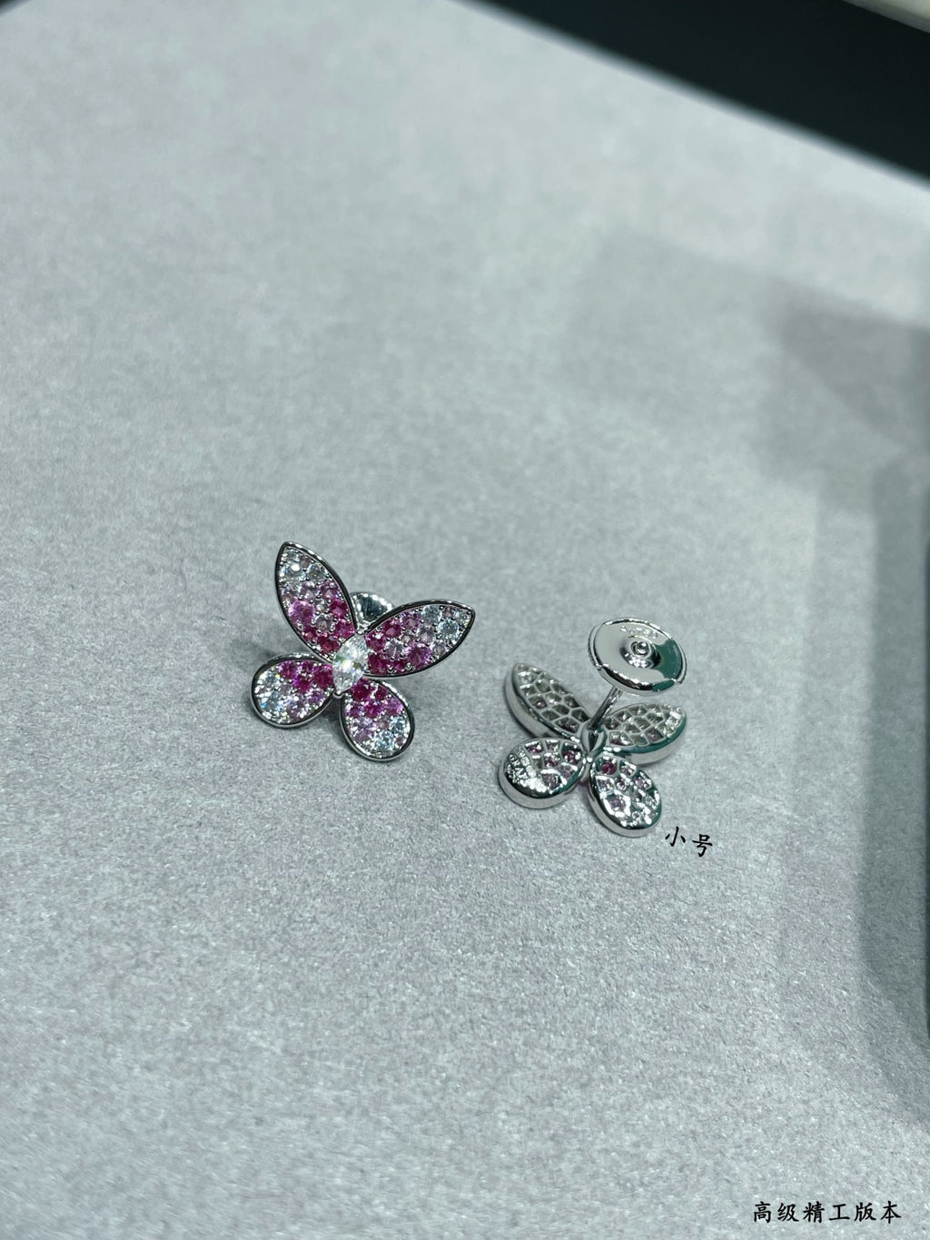 P115 Bow Earrings