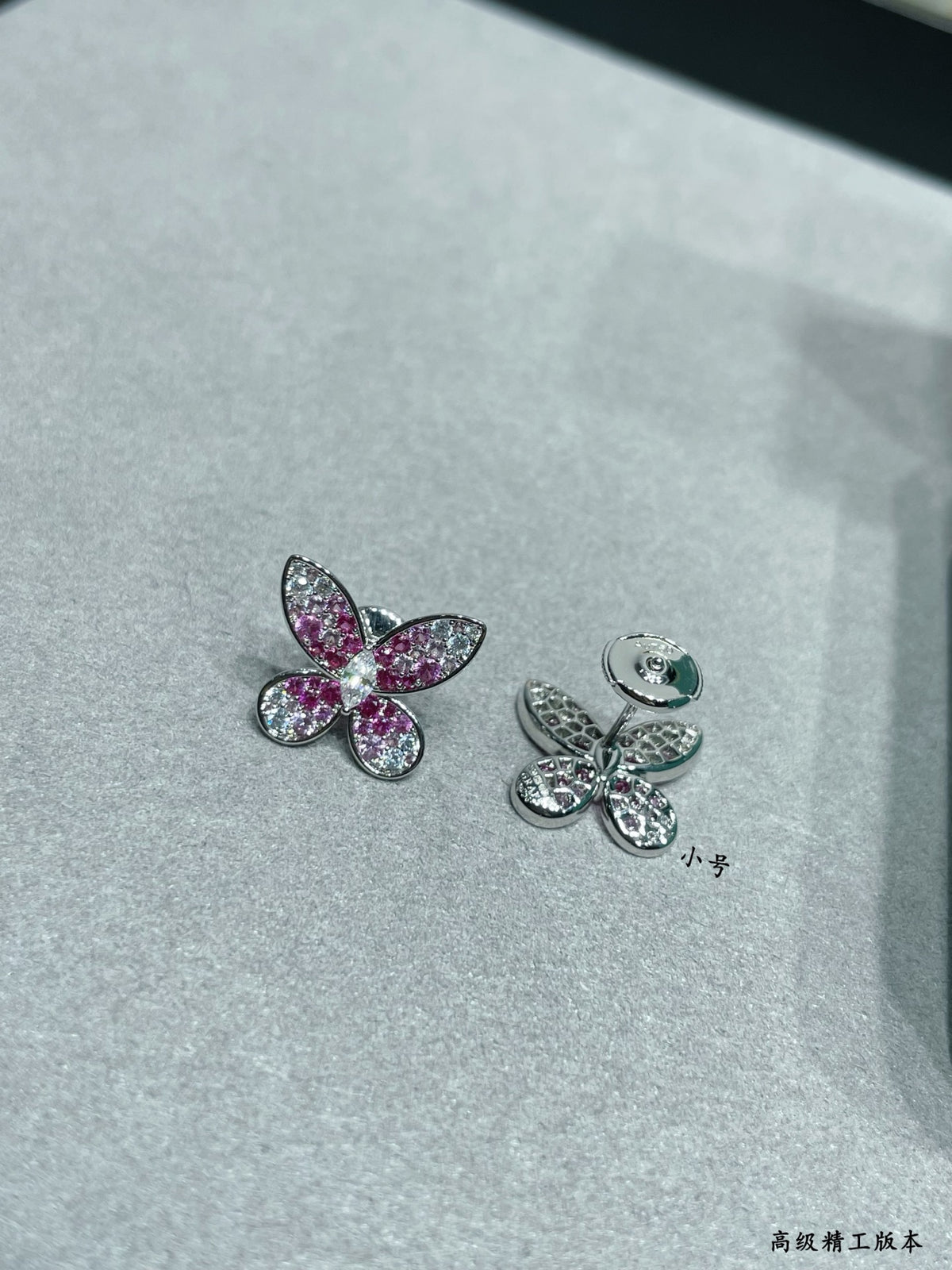 P115 Bow Earrings