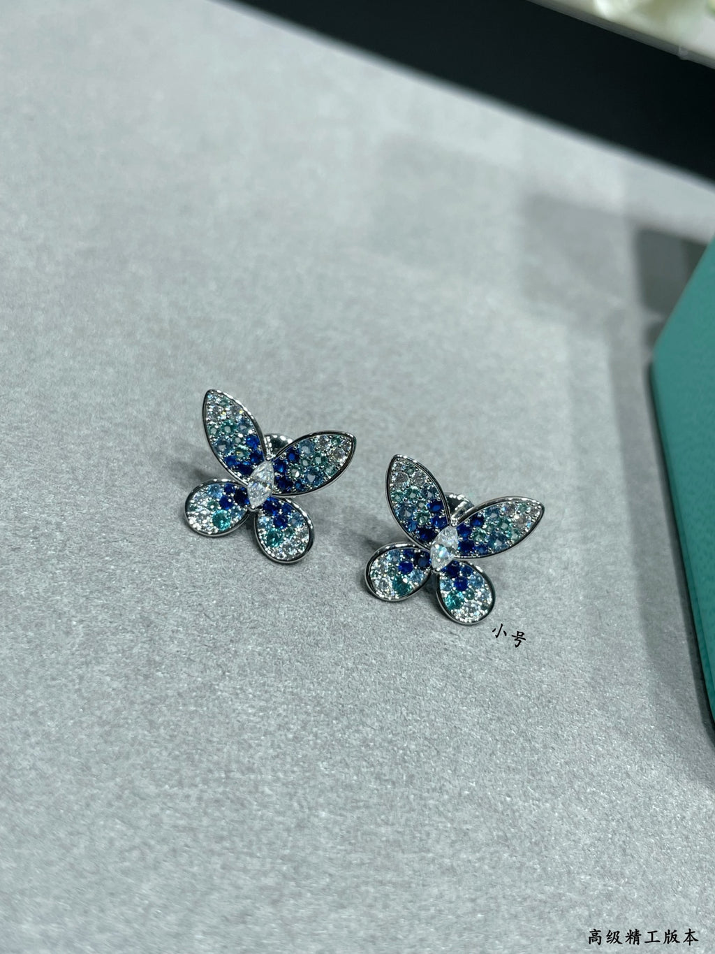 P115 Bow Earrings
