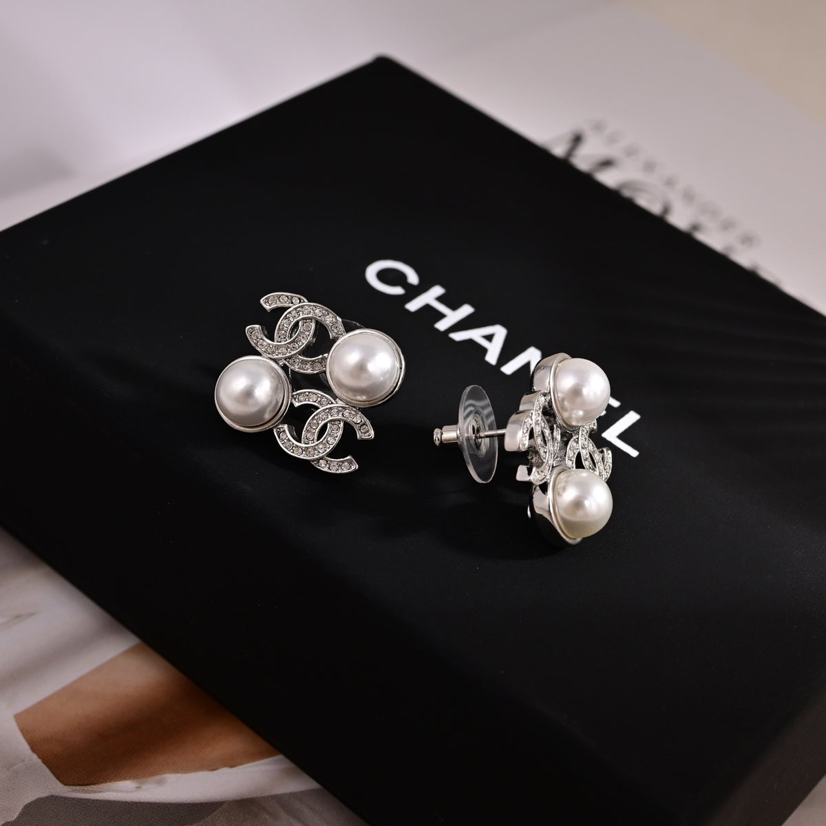 CHANEL Earrings