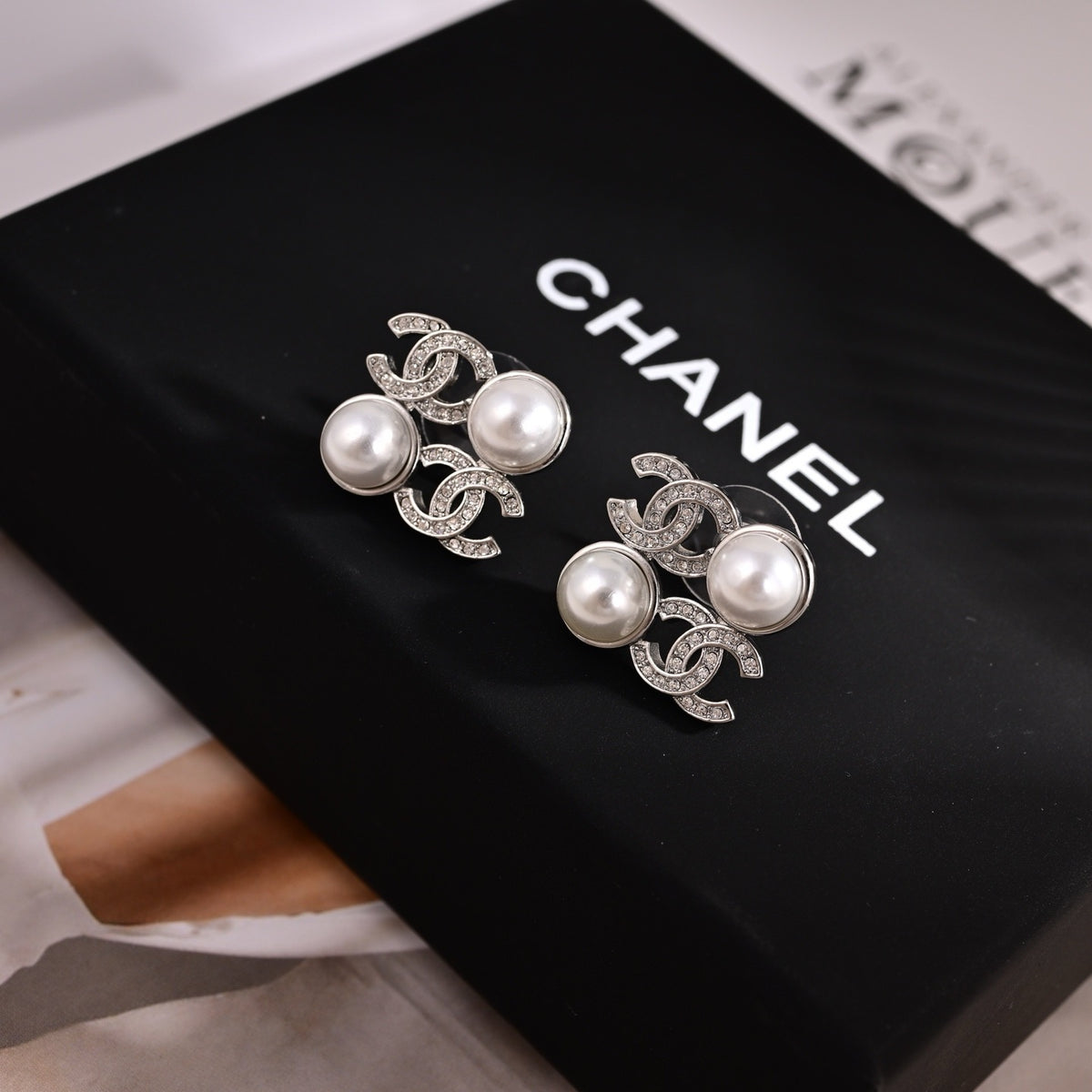 CHANEL Earrings