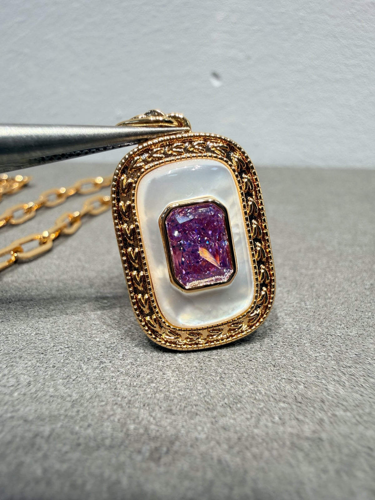 Crystal Mother-of-Pearl Vintage Necklace