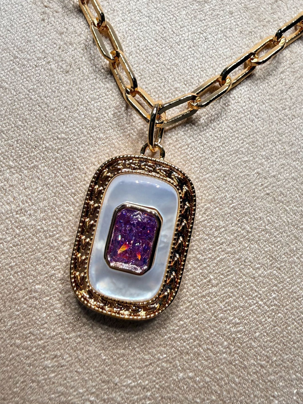 Crystal Mother-of-Pearl Vintage Necklace