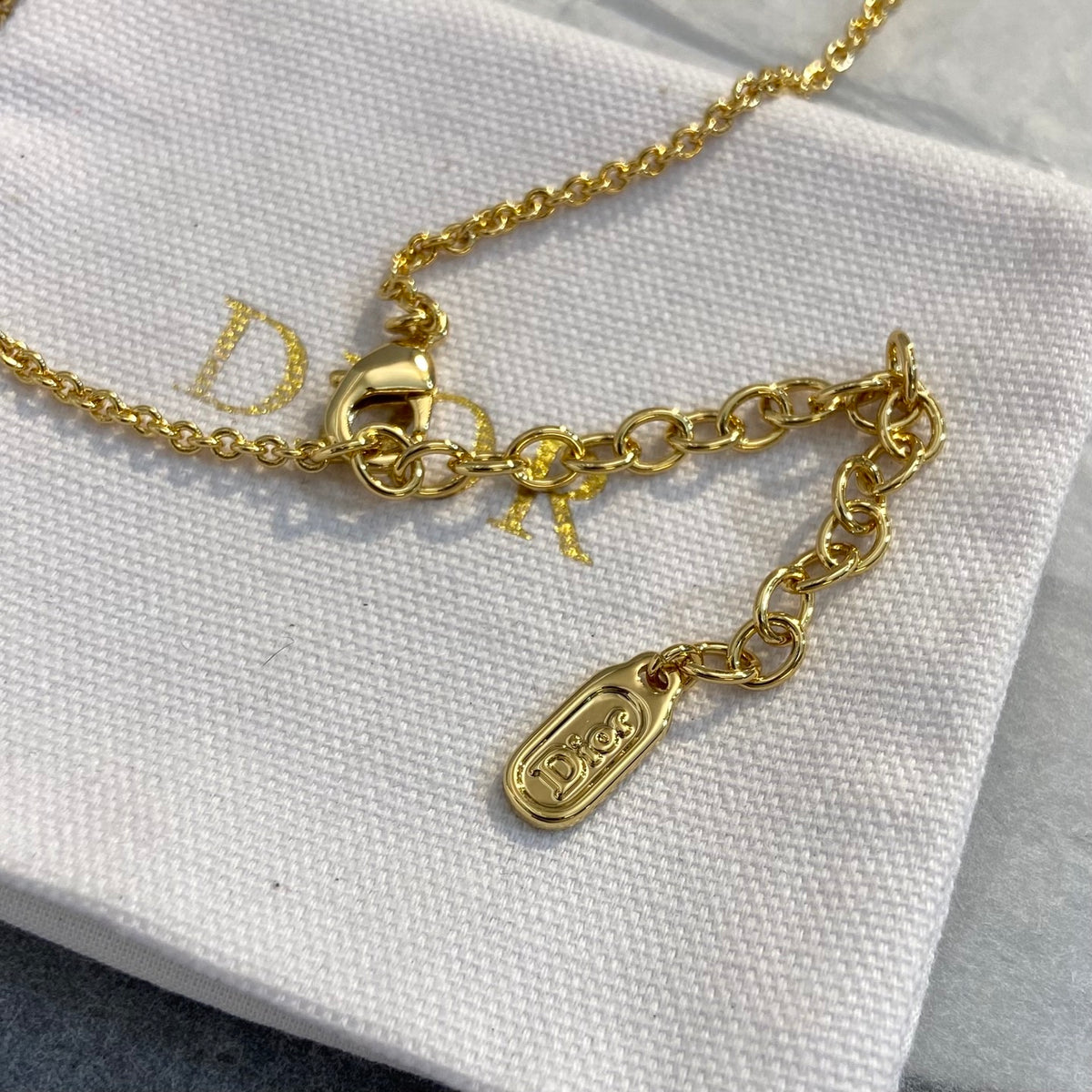 DIOR Vintage Bow Necklace