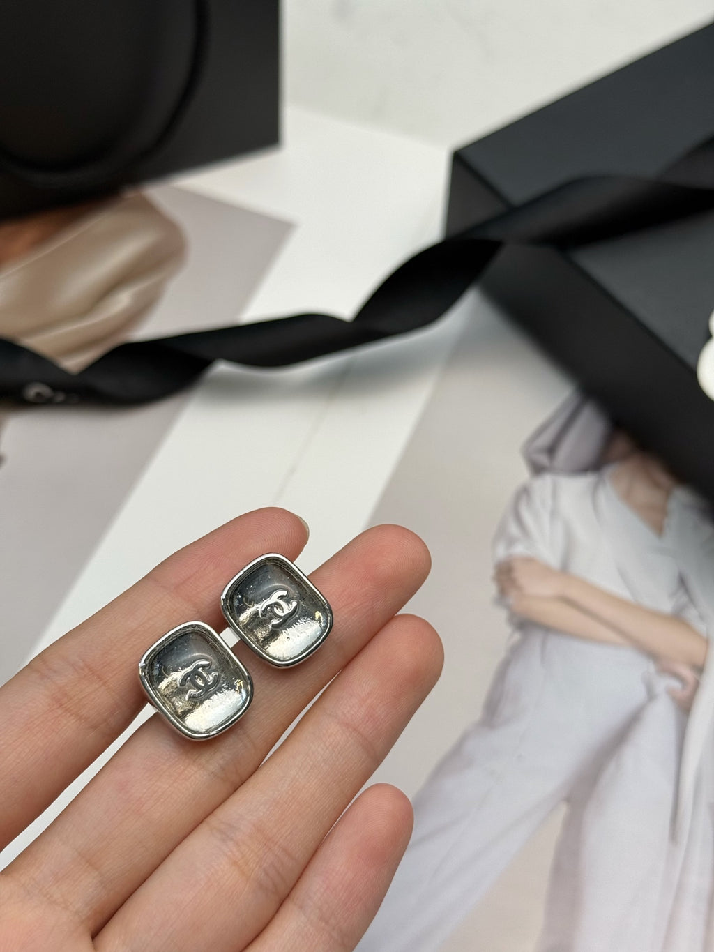 CHANEL Earrings