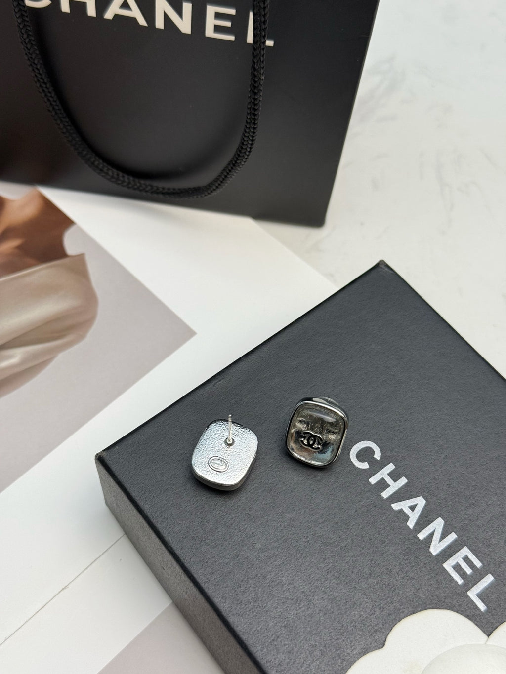 CHANEL Earrings