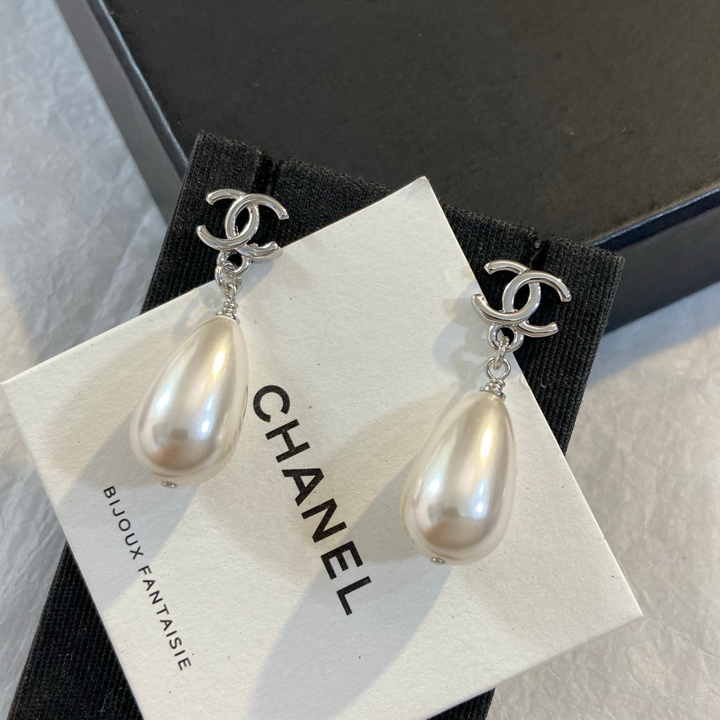 SWAROVSKI Pearl Crystal Double-C Earrings