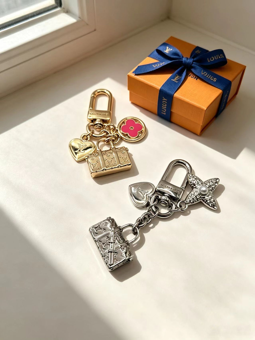 Metal Flower Mini Bag Bag Charm