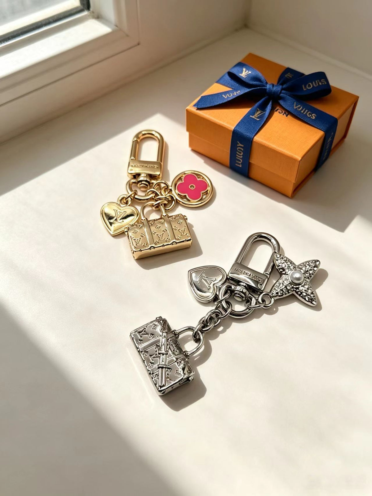 Metal Flower Mini Bag Bag Charm