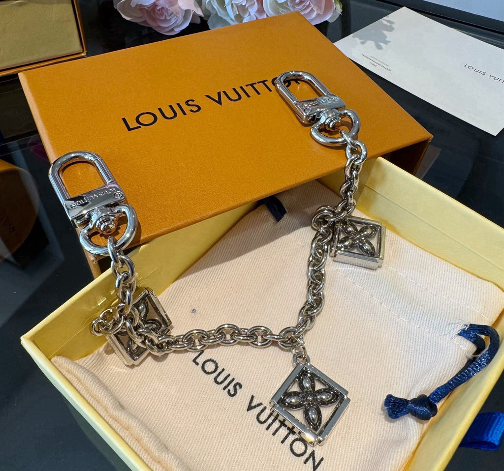 LOUIS VUITTON Metal Bag Charm Keychain
