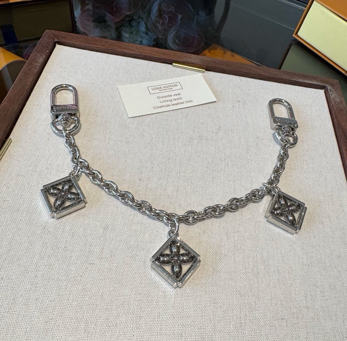 LOUIS VUITTON Metal Bag Charm Keychain