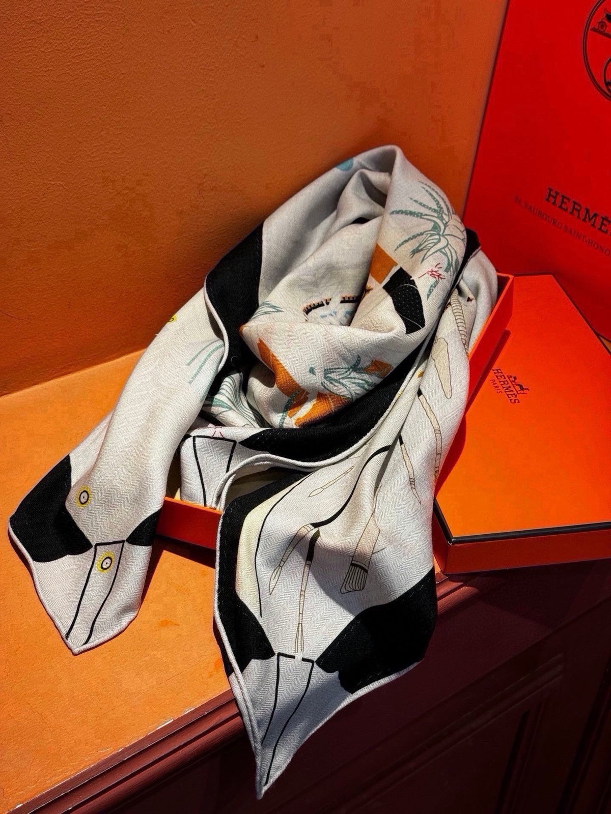 HERMÈS Earrings