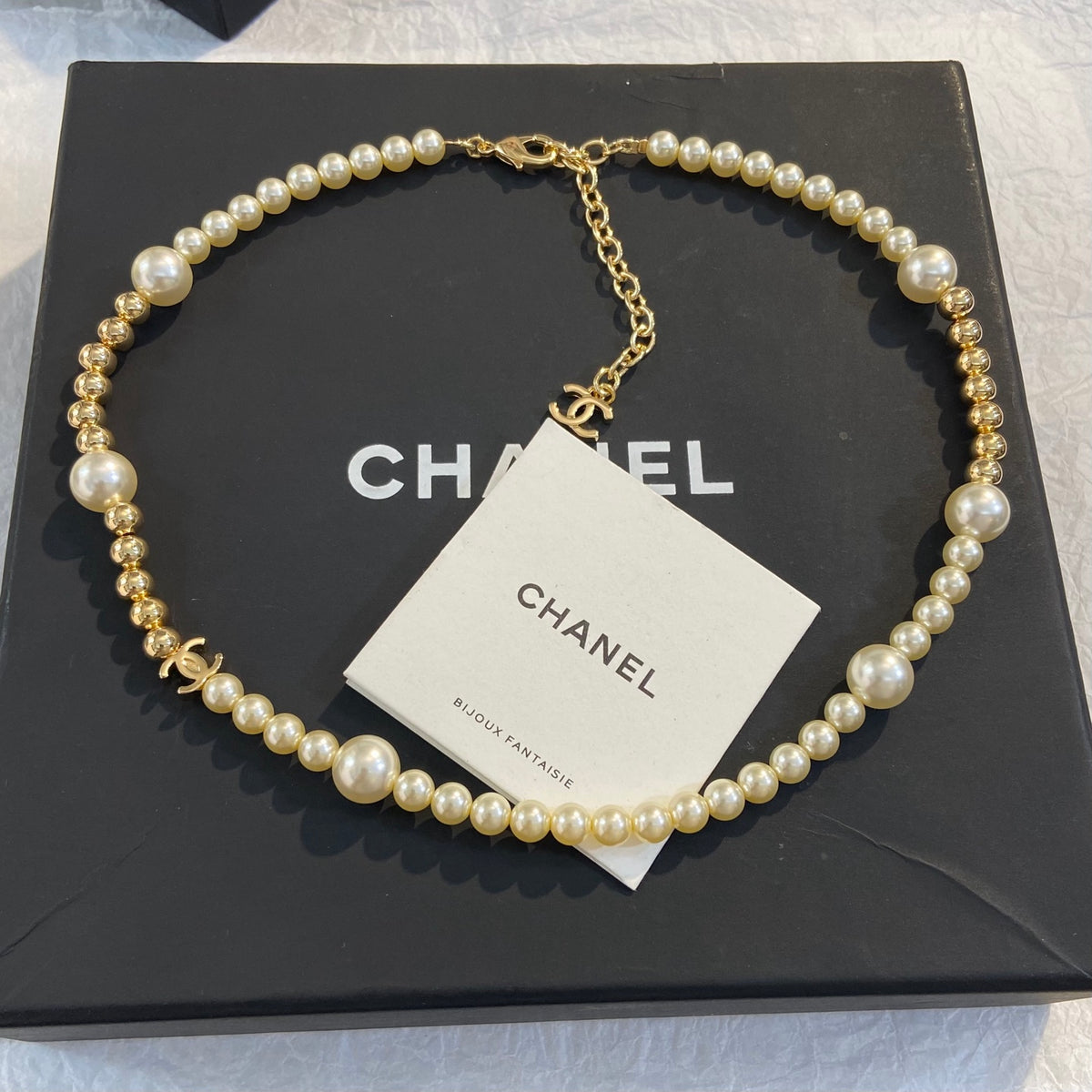 CHANEL Pearl Necklace