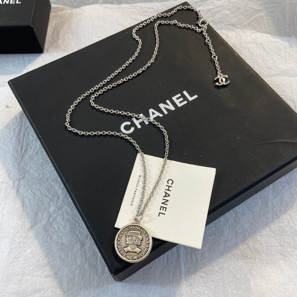 CHANEL Vintage Coin Necklace