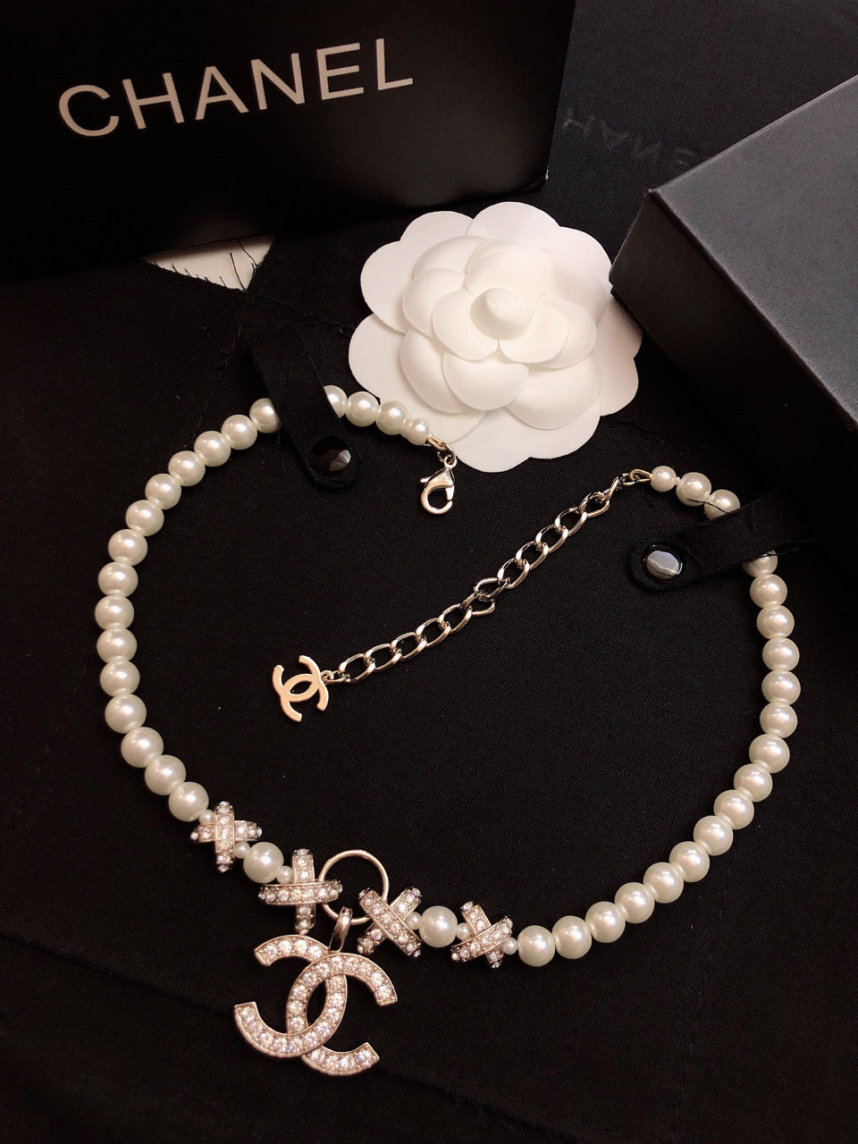 CHANEL Pearl Necklace