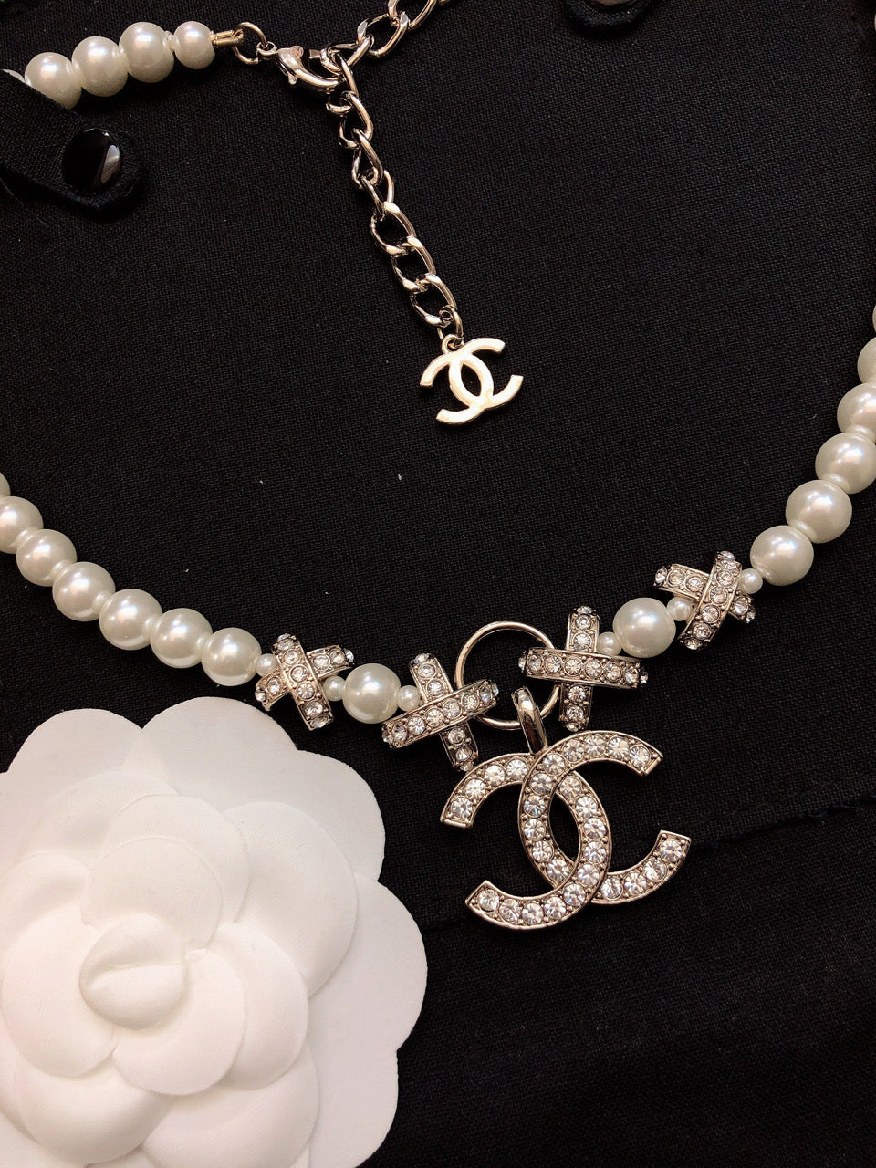 CHANEL Pearl Necklace