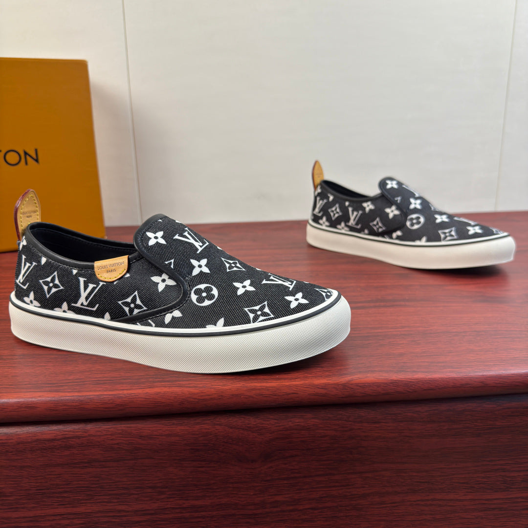 LV canvas shoes