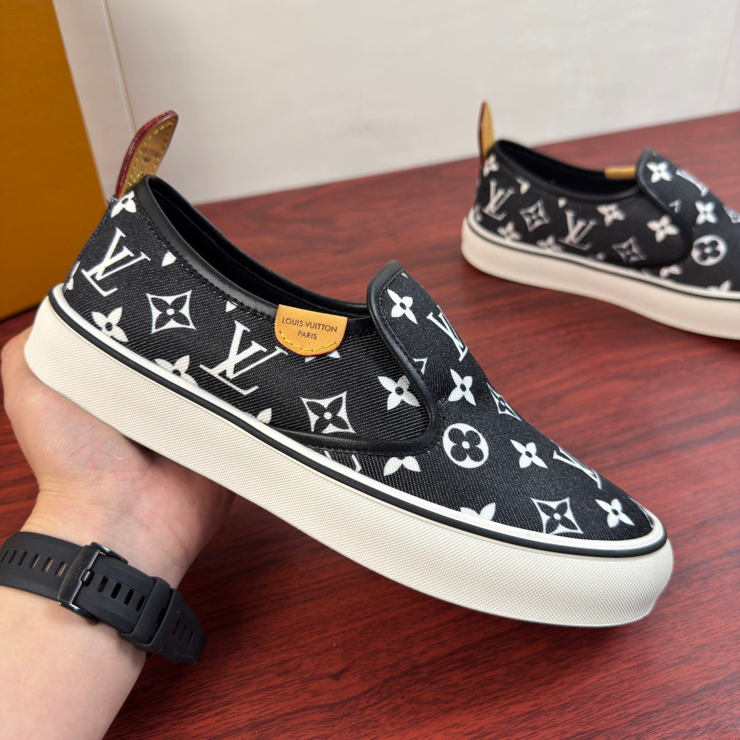 LV canvas shoes