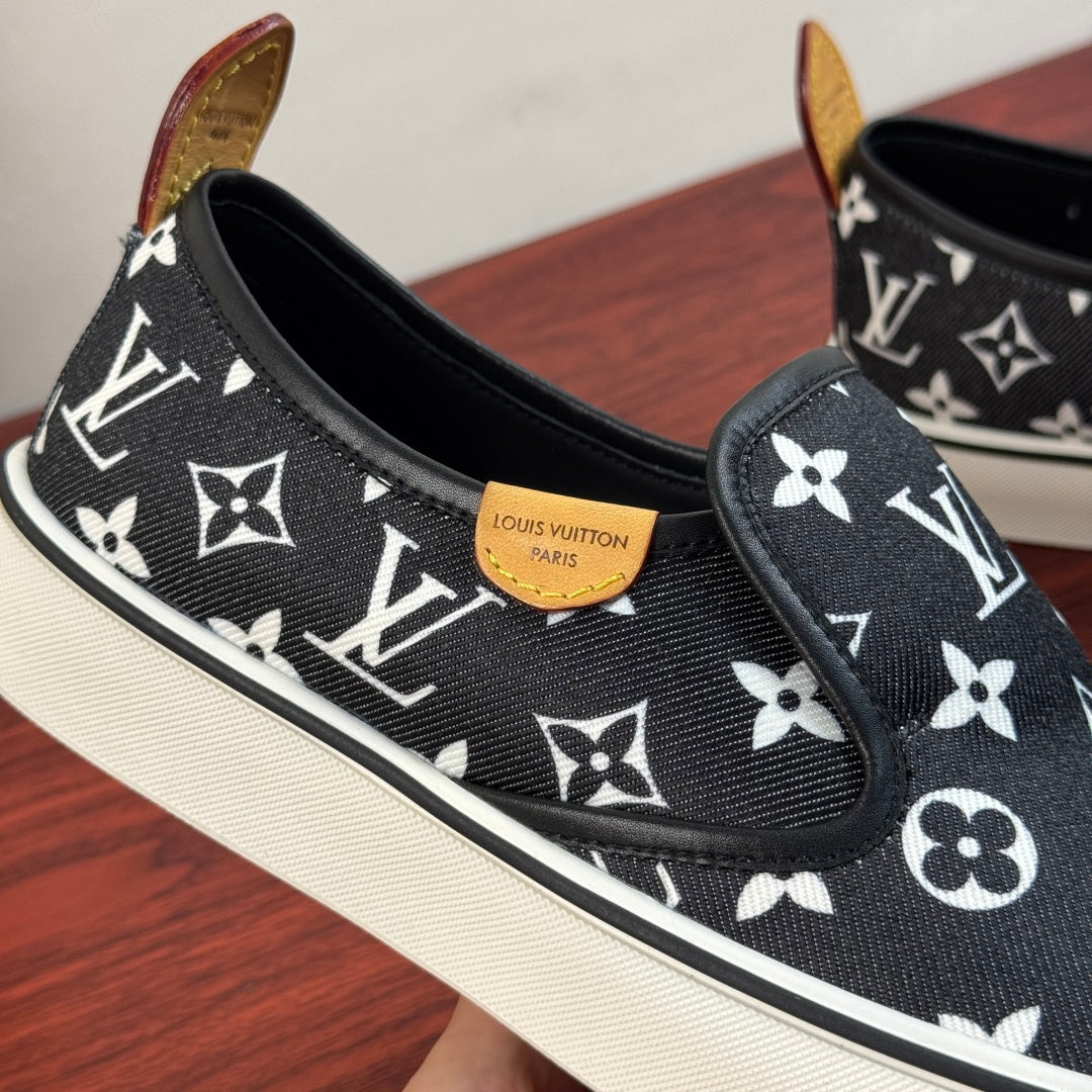 LV canvas shoes